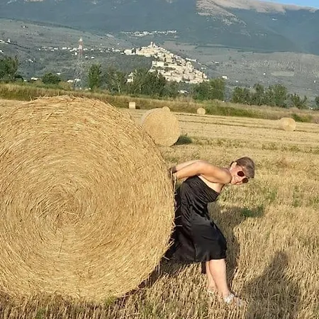 Casa Nel Grano: Casa Luciola Pietra Rossa